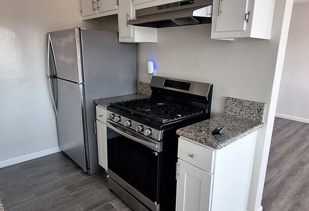 1 bed, 1 bath, 564 sqft, $1,850, Unit 286