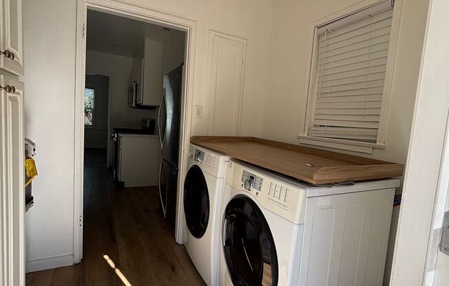 3B2B House in Toluca Lake/NoHo