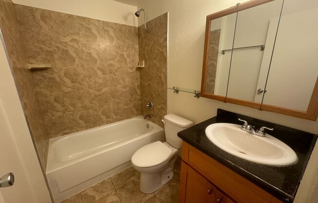 1 bed, 1 bath, $1,250, Unit 3719