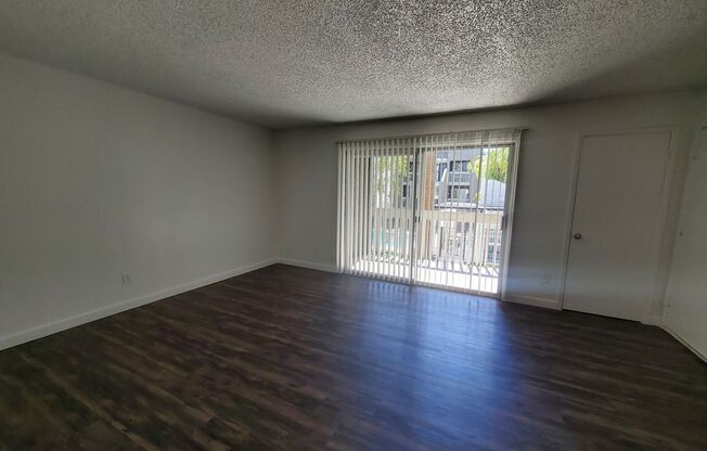 1 bed, 1 bath, 580 sqft, $1,200, Unit 123