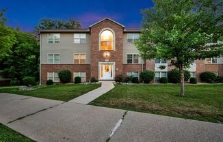 3 Bedroom/2 Bathroom Apartment!