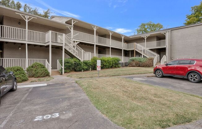 Great 1BE/1BA Condo in the heart of Belmont & Hillsboro Village!