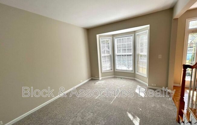 508 HICKORYWOOD BLVD