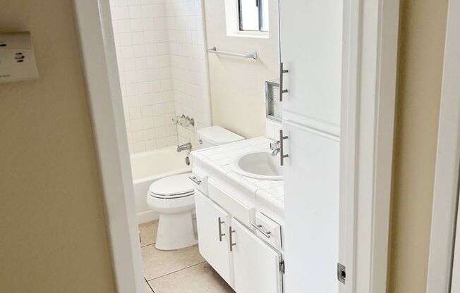 1 bed, 1 bath, 950 sqft, $1,787.5, Unit 9