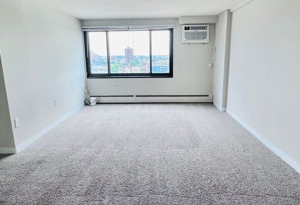 2 beds, 1 bath, 710 sqft, $1,450, Unit # 1303