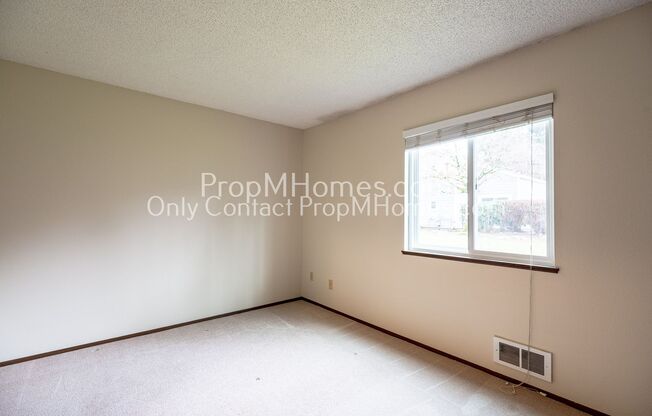 2 beds, 1 bath, $1,399