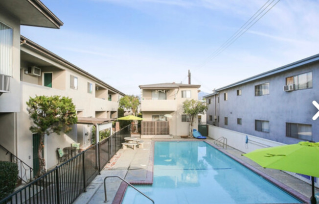 400 E Live Oak St