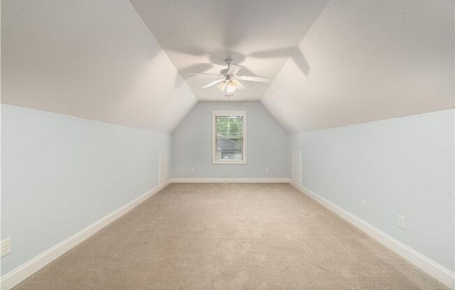Spacious 5BR/4BA Home Near Downtown Auburn – Ideal Location & Comfort!
