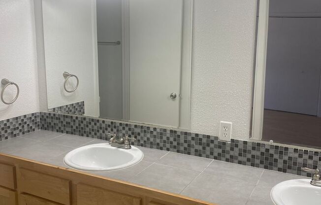 1 bed, 1 bath, 580 sqft, $1,299, Unit PEN-310A
