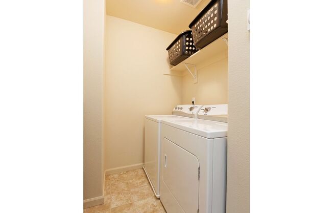 3 beds, 2.5 baths, $2,495