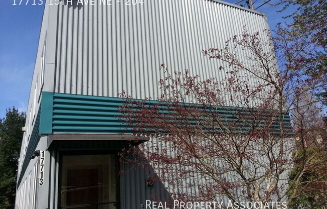 17713 15 AVE NE