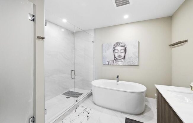 2 beds, 2 baths, $7,500, Unit # 3302