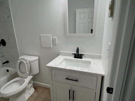 1 bed, 1 bath, 650 sqft, $2,050, Unit 22