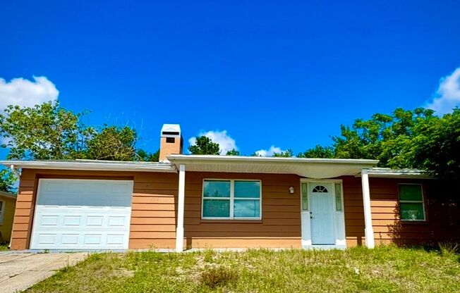 AVAILABLE NOW 2/1 SINGLE FAMILY HOME IN HOLIDAY, FLORIDA