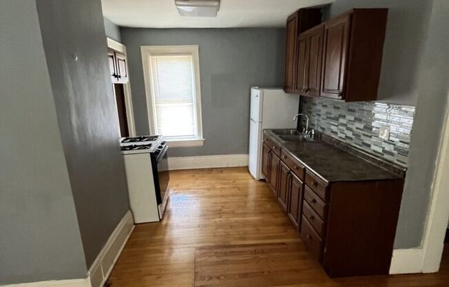 Charming 2-Bedroom Gem in the Heart of Milwaukee’s East Side