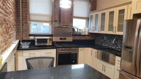 1 bed, 1 bath, 550 sqft, $2,100, Unit 1L