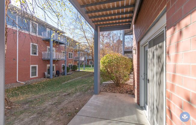 1 bed, 1 bath, 882 sqft, $1,210, Unit CT-6