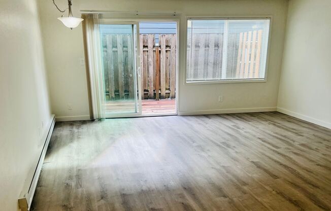 1 bed, 1 bath, 700 sqft, $1,195