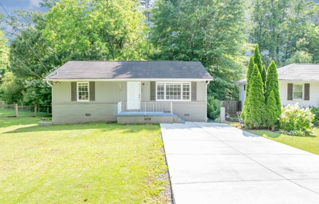 1677 WAYLAND CIR NE