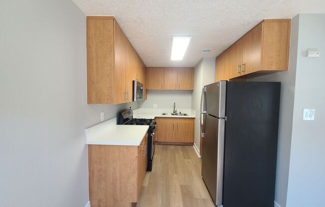 2 beds, 1.5 baths, 1,050 sqft, $3,370, Unit 1732-3