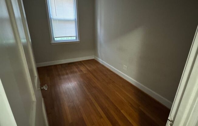 5930 13th Pl NW
