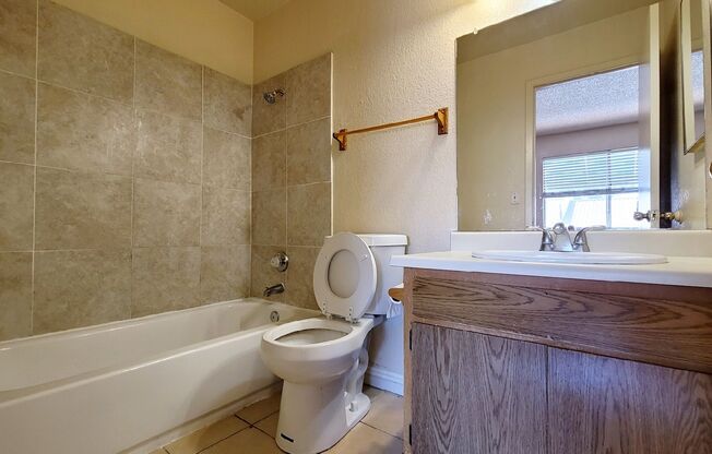 2 beds, 2 baths, $1,200, Unit # 214
