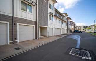 2 beds, 1 bath, $3,100, Unit # 311