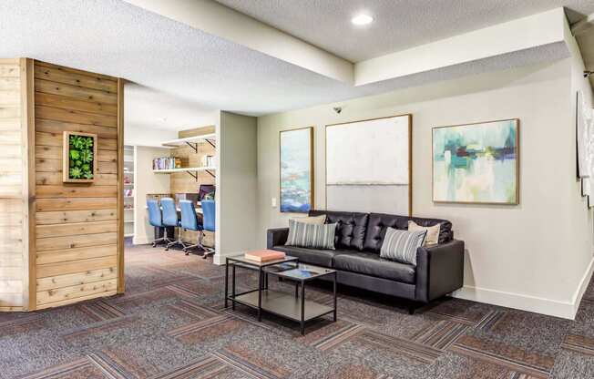 additional photo for property listing at chic digs with room to stretch out in the village 22 car