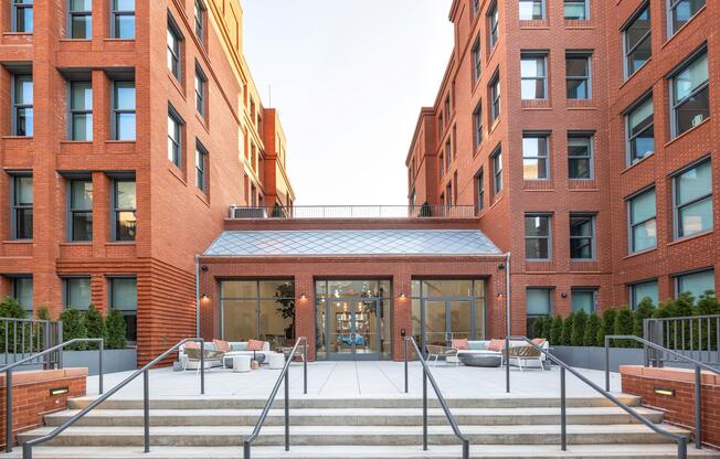 1 bed, 1 bath, $3,850, Unit 326