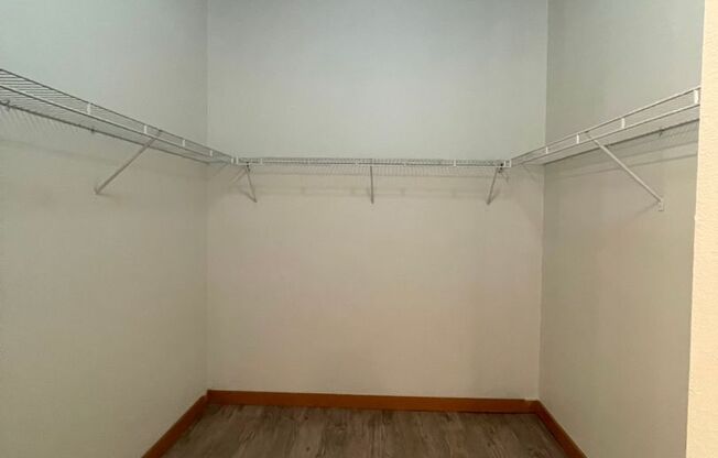 1 bed, 1 bath, 690 sqft, $1,195, Unit 403