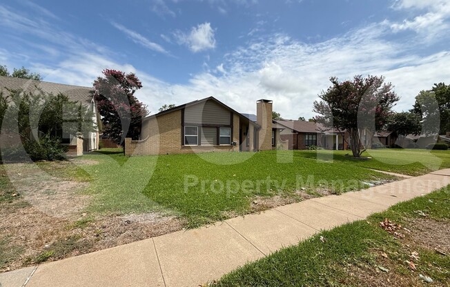 2929 HOLY CROSS LN