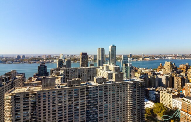 1 bed, 1 bath, $6,300, Unit 33A