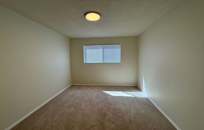 2 beds, 1 bath, 740 sqft, $1,450, Unit 103