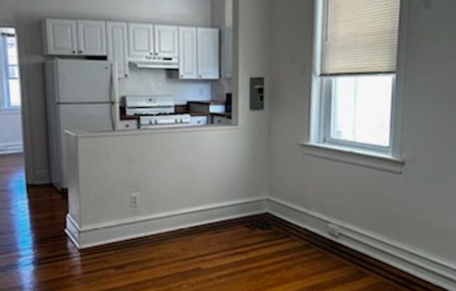 1 bed, 1 bath, $1,325, Unit #3F