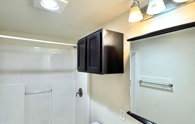 1 bed, 1 bath, 350 sqft, $1,150, Unit 216