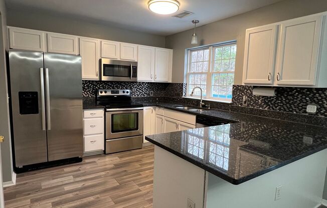 4 Bedroom Home in Mallard Creek Area