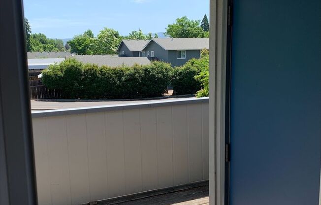 2 beds, 2 baths, 1,000 sqft, $1,450, Unit 40