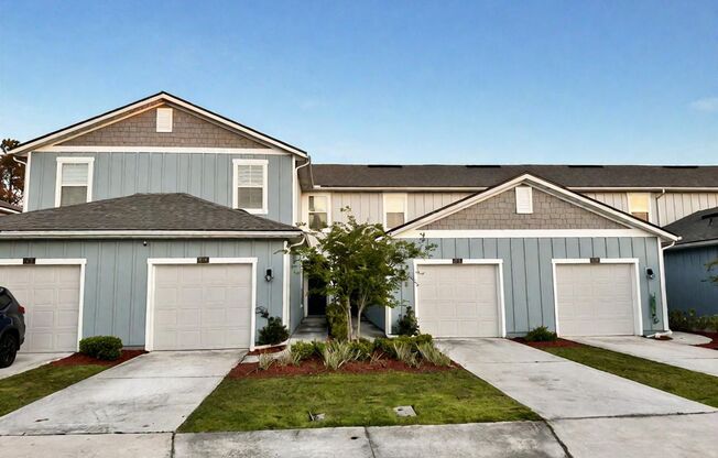 Great value 3 / 2.5 townhome in Capitol Park