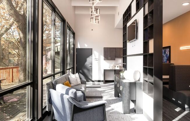 2 beds, 1.5 baths, 976 sqft, $1,525, Unit 9975-101