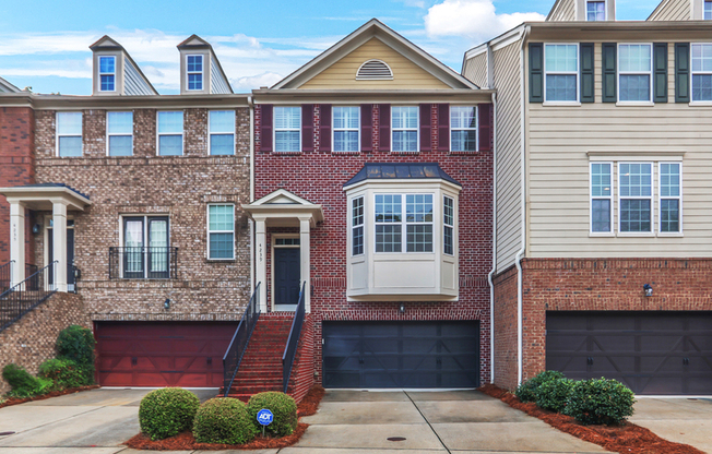 4239 LAUREL CRK CT SE