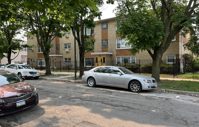 801 E 89 PL