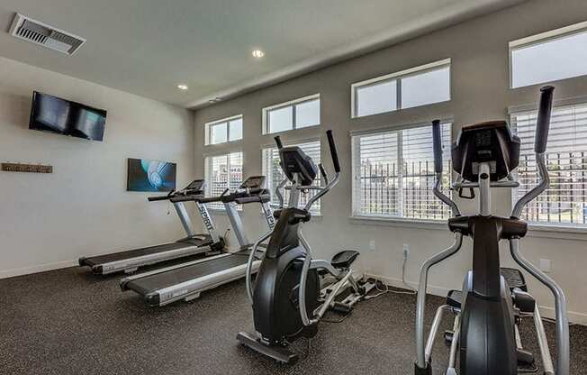 Fitness Center at South Hill by Vintage | Puyallup, WA