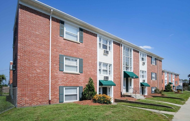 1 bed, 1 bath, $1,545, Unit 27A