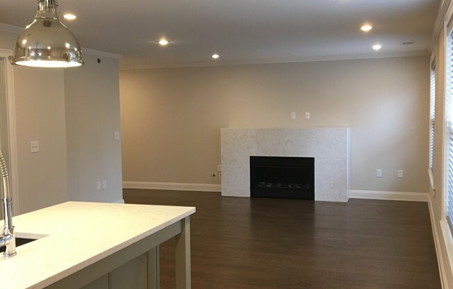 2 beds, 2 baths, 1,308 sqft, $2,595, Unit 410