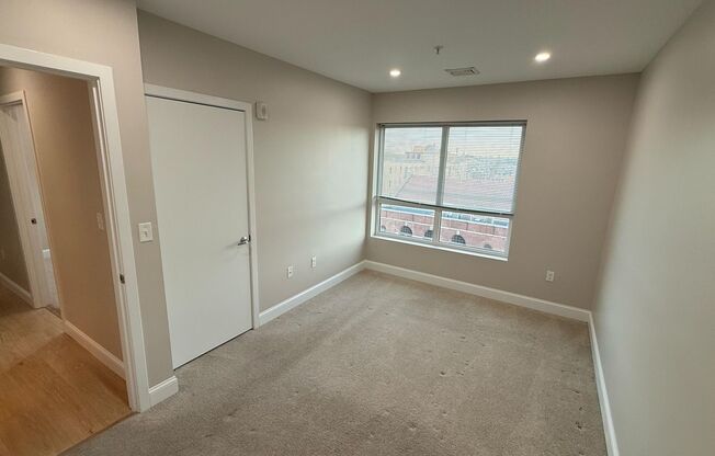 2 beds, 2 baths, 876 sqft, $2,425, Unit 514