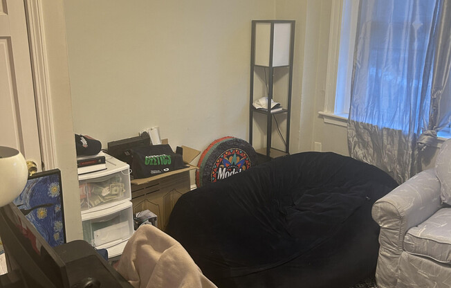 1 bed, 1 bath, $2,640, Unit 16