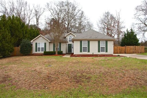 Beautiful Home with Spacious Open Floor Plan