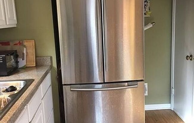 Forest Hills - House Share - 1 BR Available - Room for Rent!