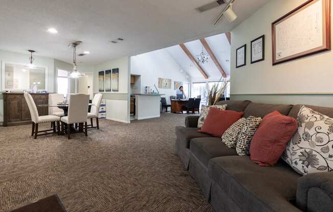 Skyler Ridge Club House