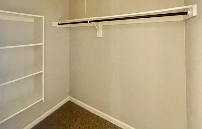 Studio, 1 bath, 402 sqft, $1,225